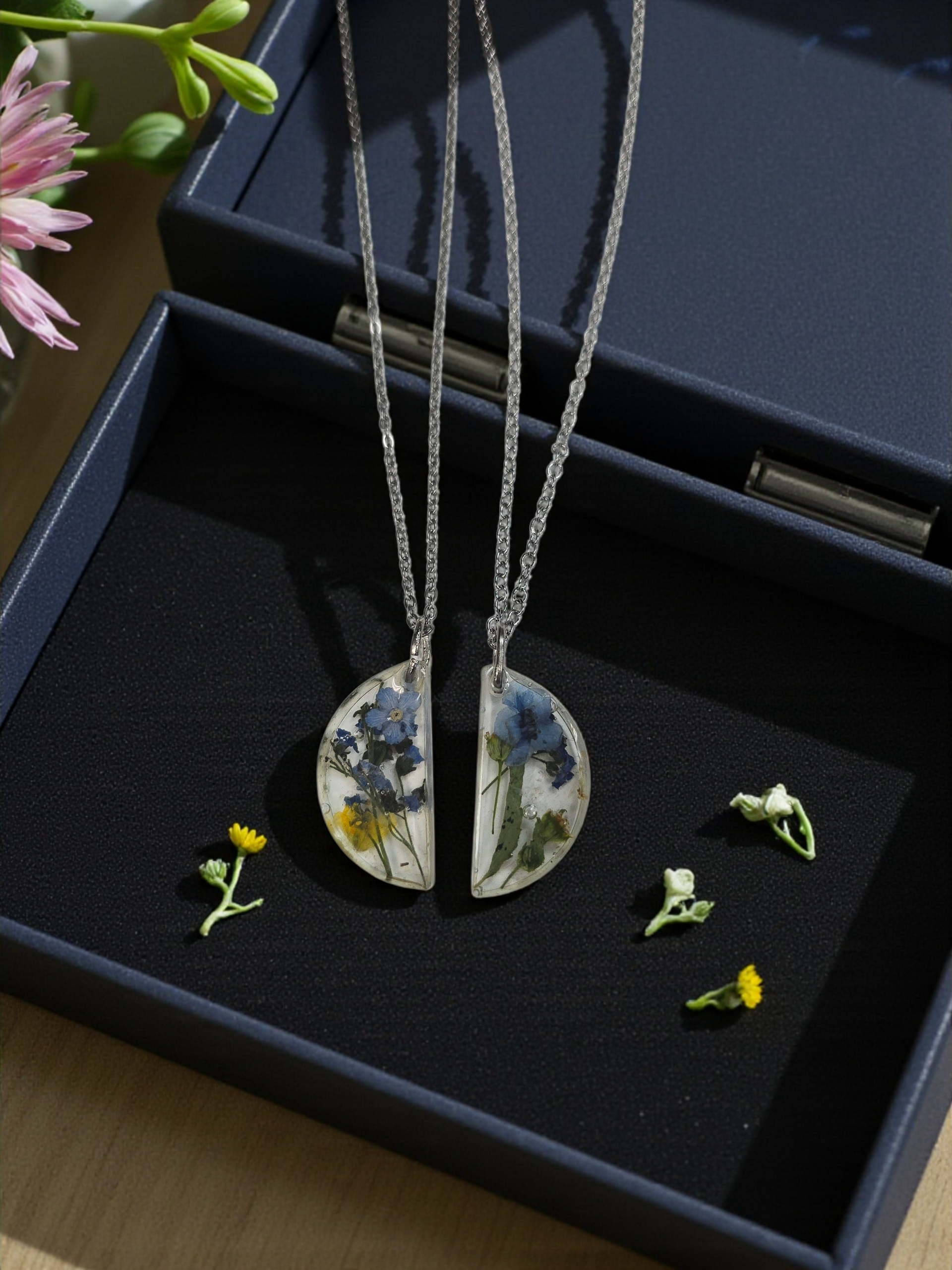Charming Floral Resin BFF Half Circle Necklace Set