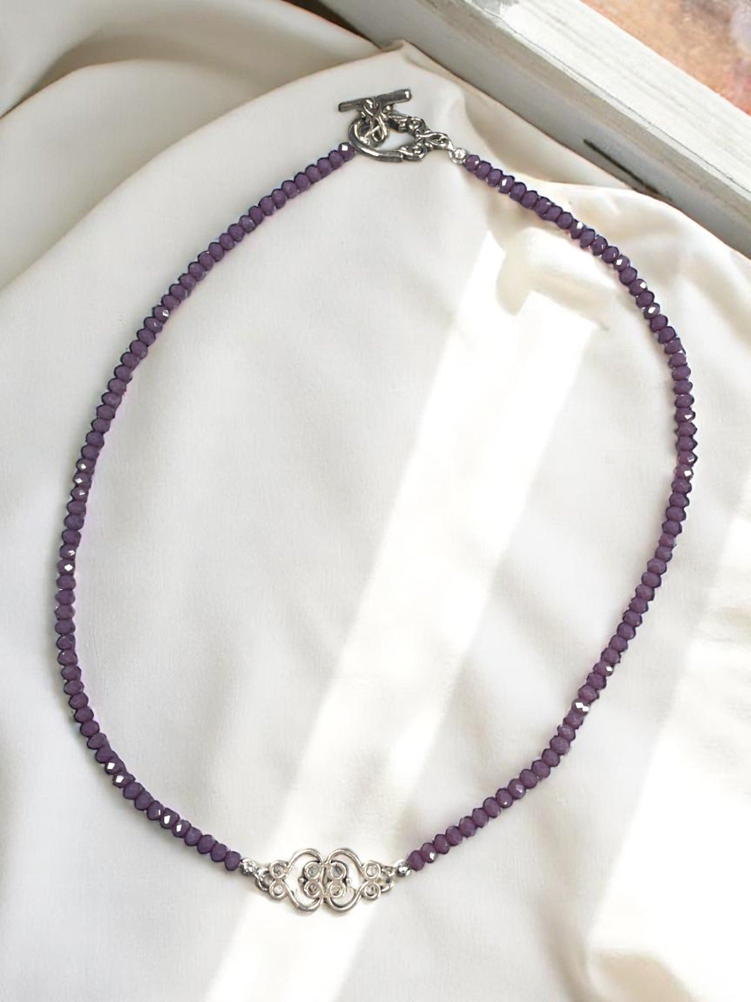 Filigree Beaded Necklace | Peacock Green & Dusty Purple