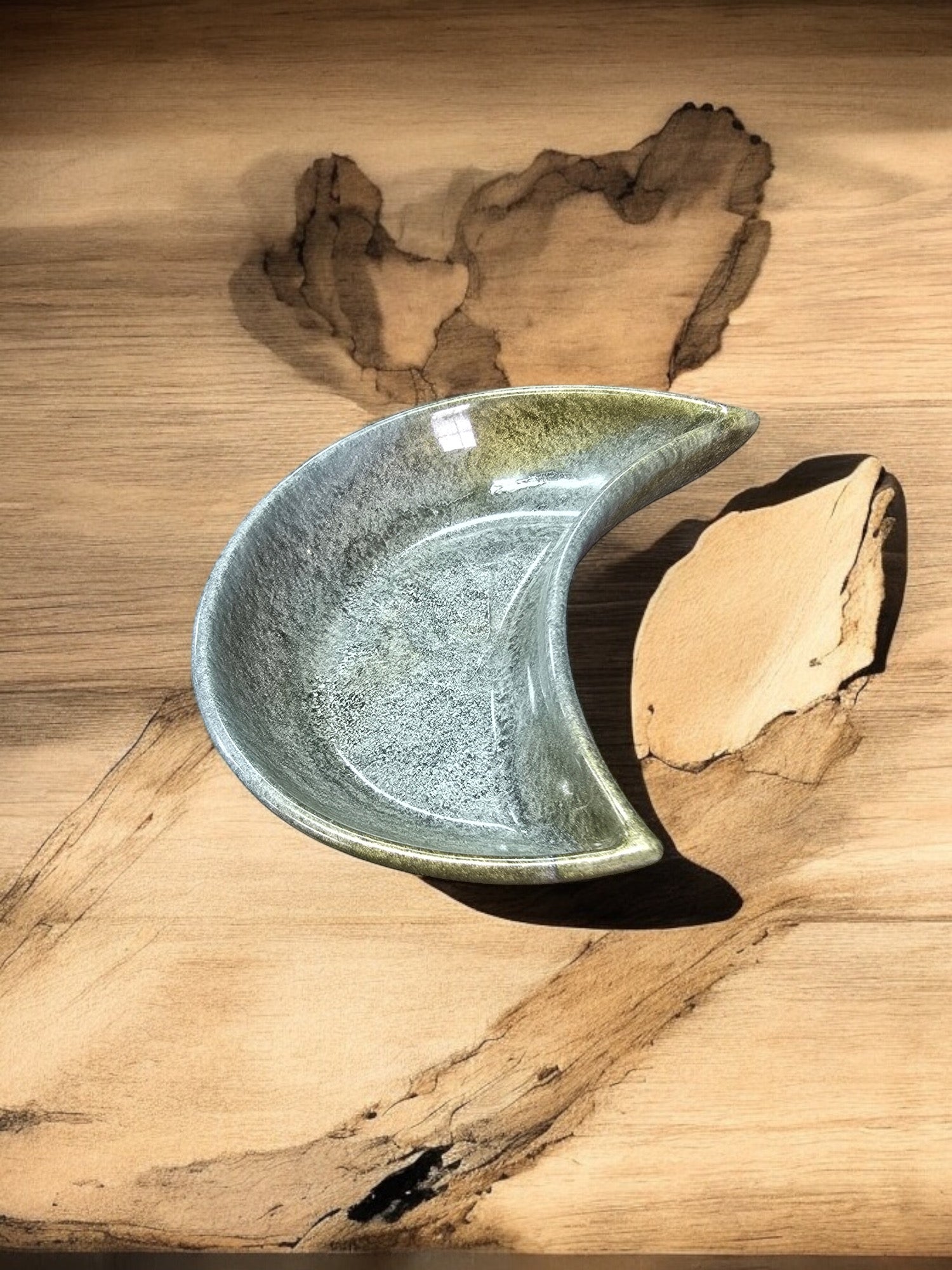 Moon-Shaped Resin Art Jewelry Dish | Unique Home Decor