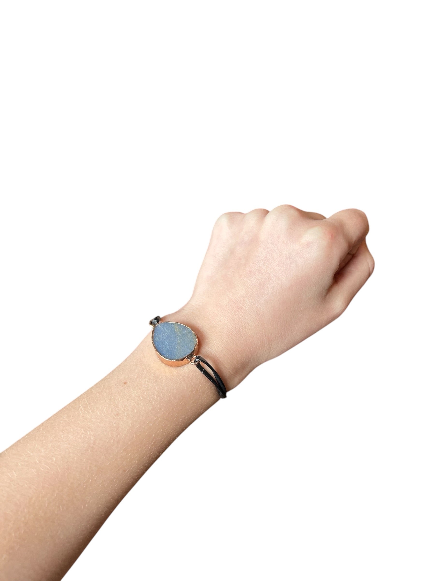 Blue Agate Gemstone Bracelet | Elevate Your Style with Natural Beauty