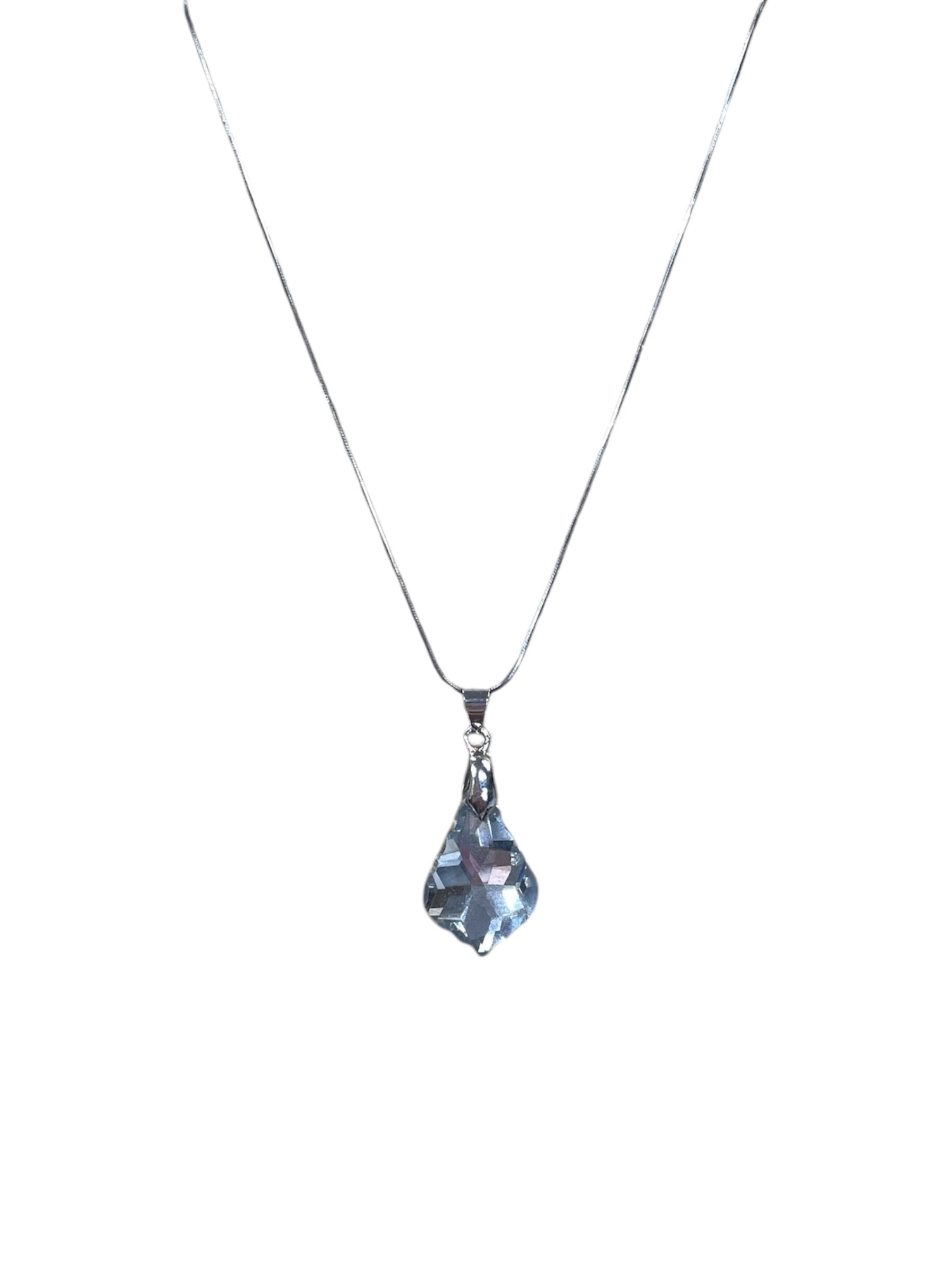 Vintage Silver Crystal Pendant Necklace | A Timeless Treasure