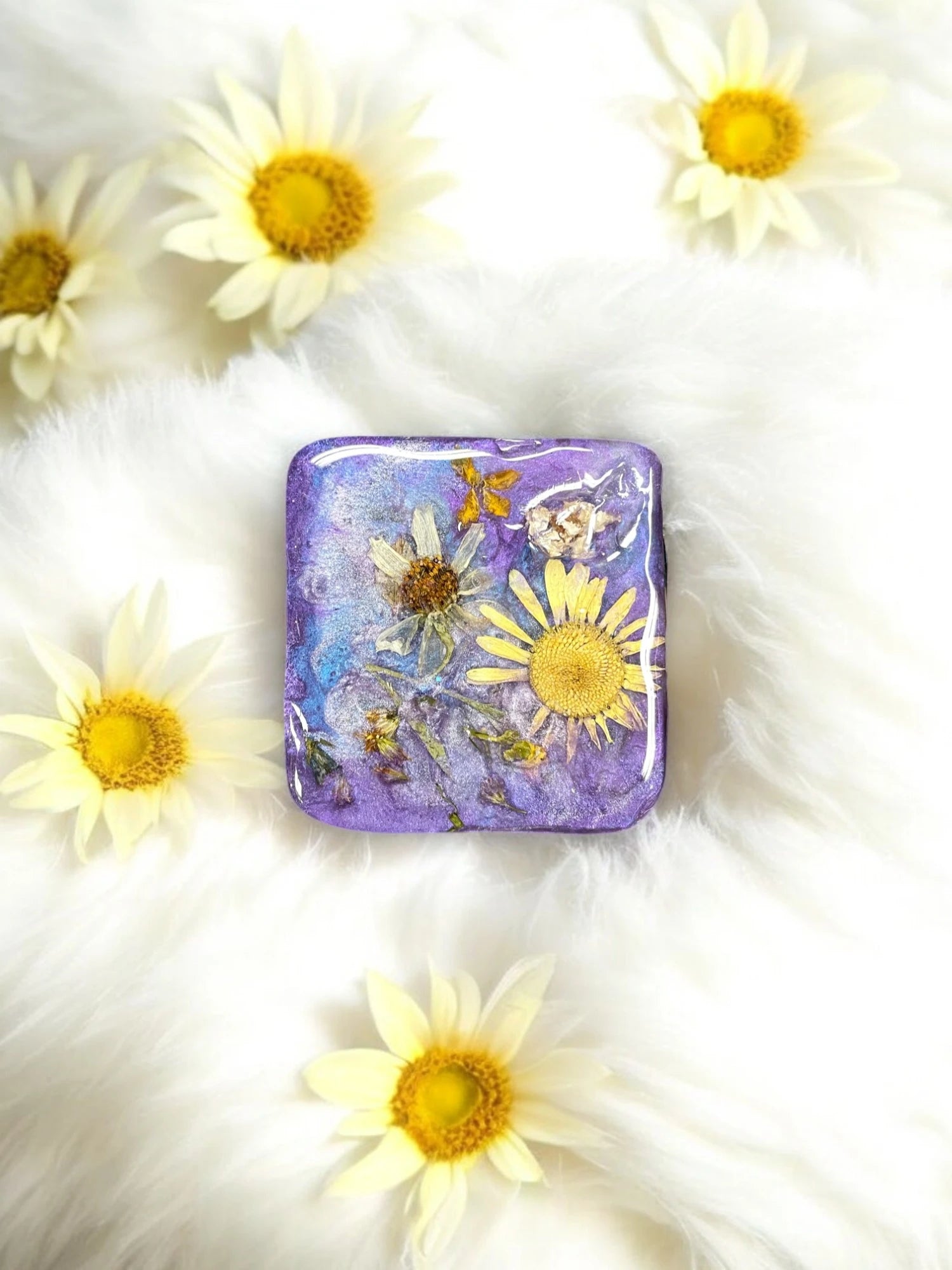 Pressed Flower Resin Magnet, Botanical Magnet, Floral Fridge Magnet