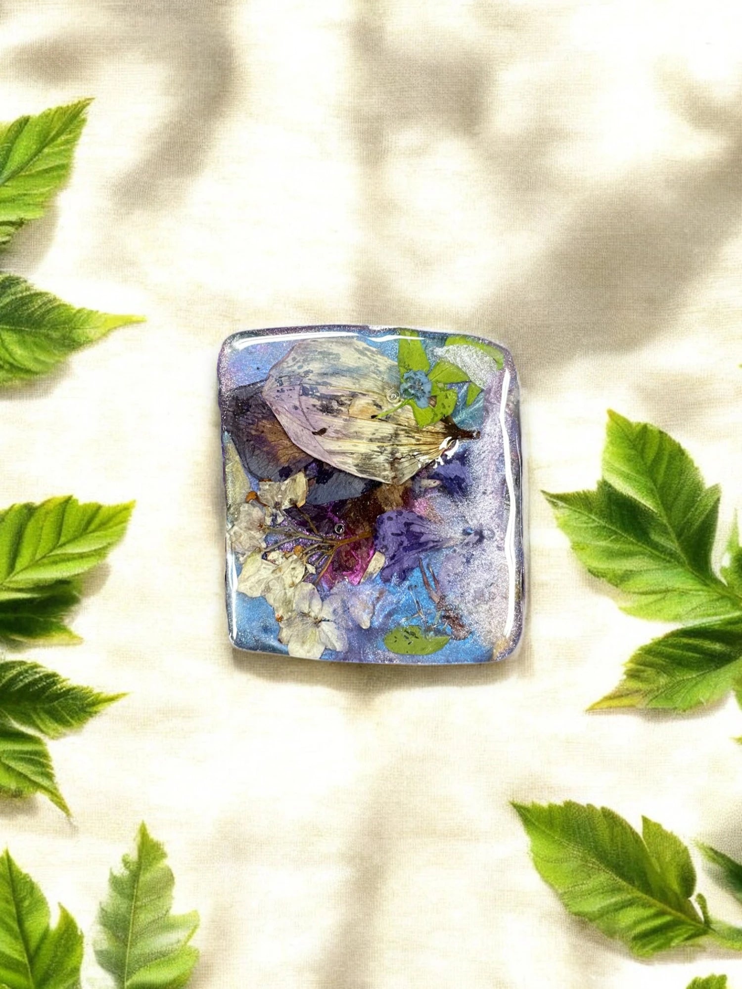 Pressed Flower Resin Magnet, Botanical Magnet, Floral Fridge Magnet