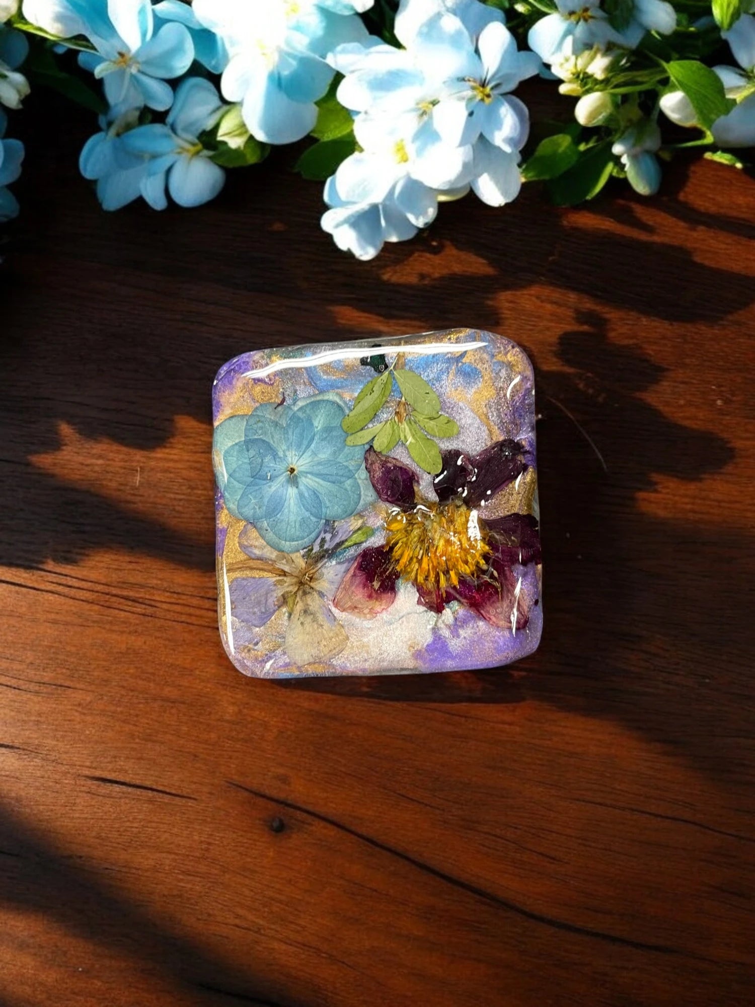 Pressed Flower Resin Magnet, Botanical Magnet, Floral Fridge Magnet