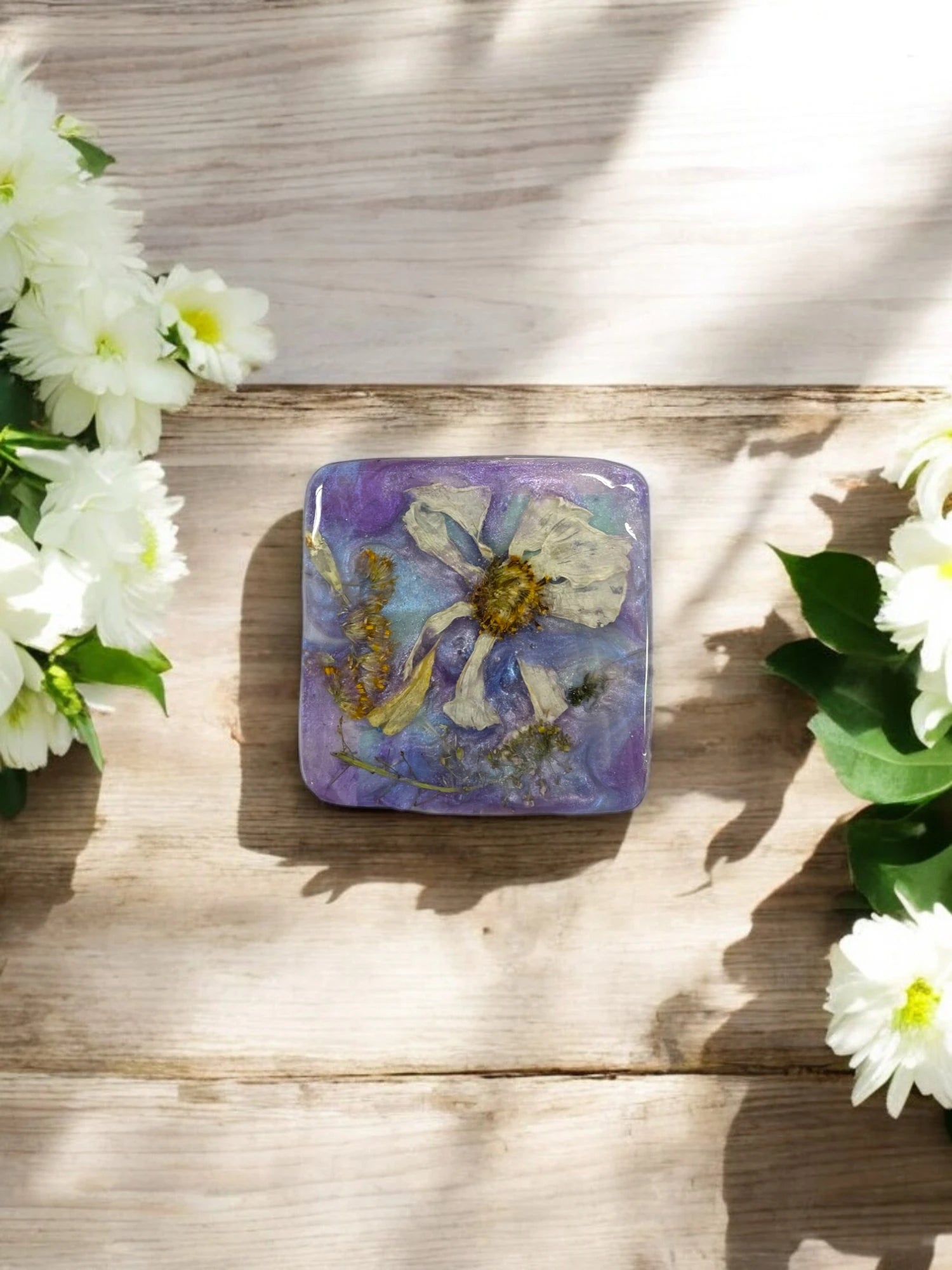 Pressed Flower Resin Magnet, Botanical Magnet, Floral Fridge Magnet