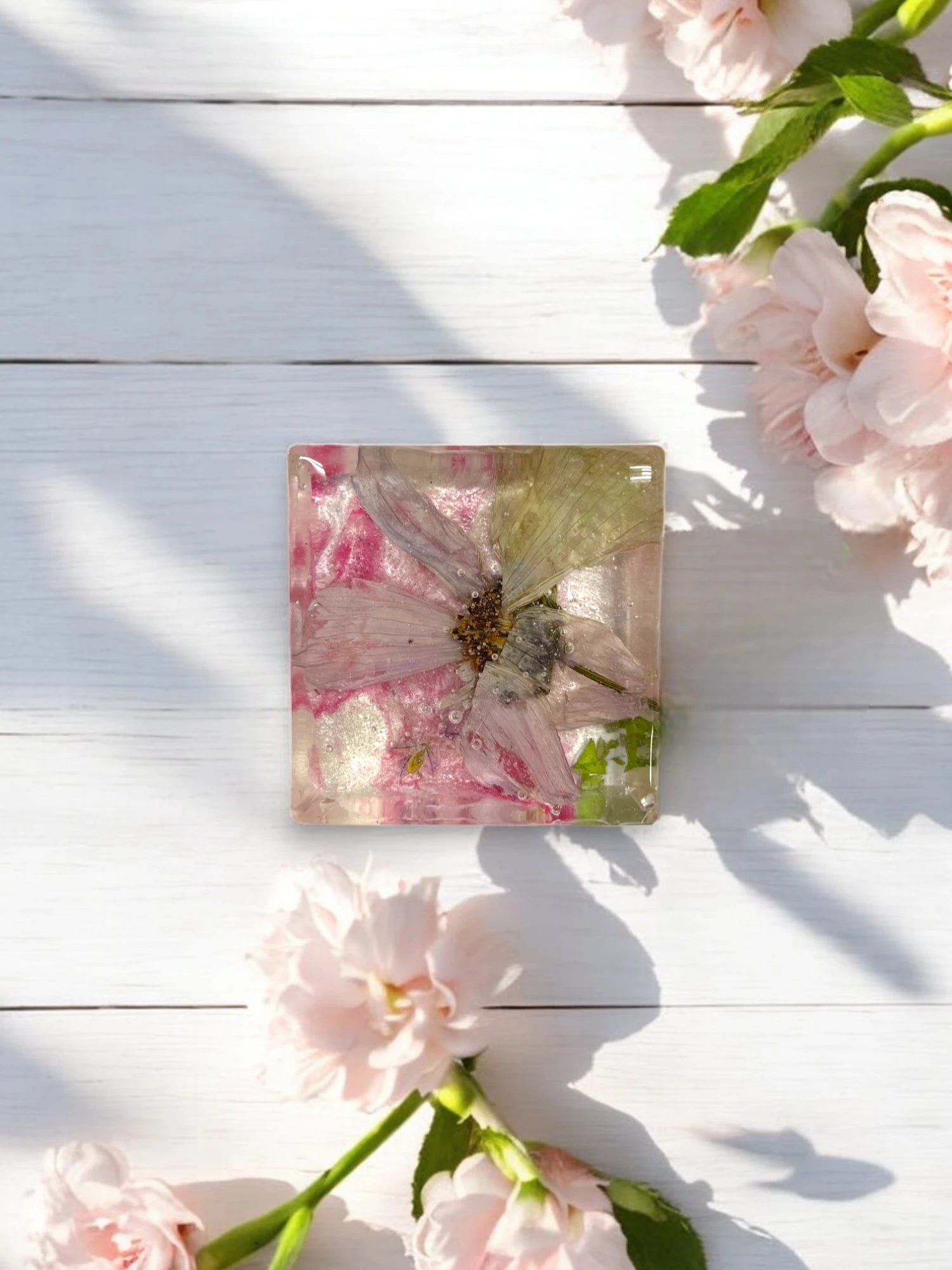 Pink Pressed Flower Resin Magnet, Cosmos, Bachelor Buttons, Speedwell, Floral Magnet