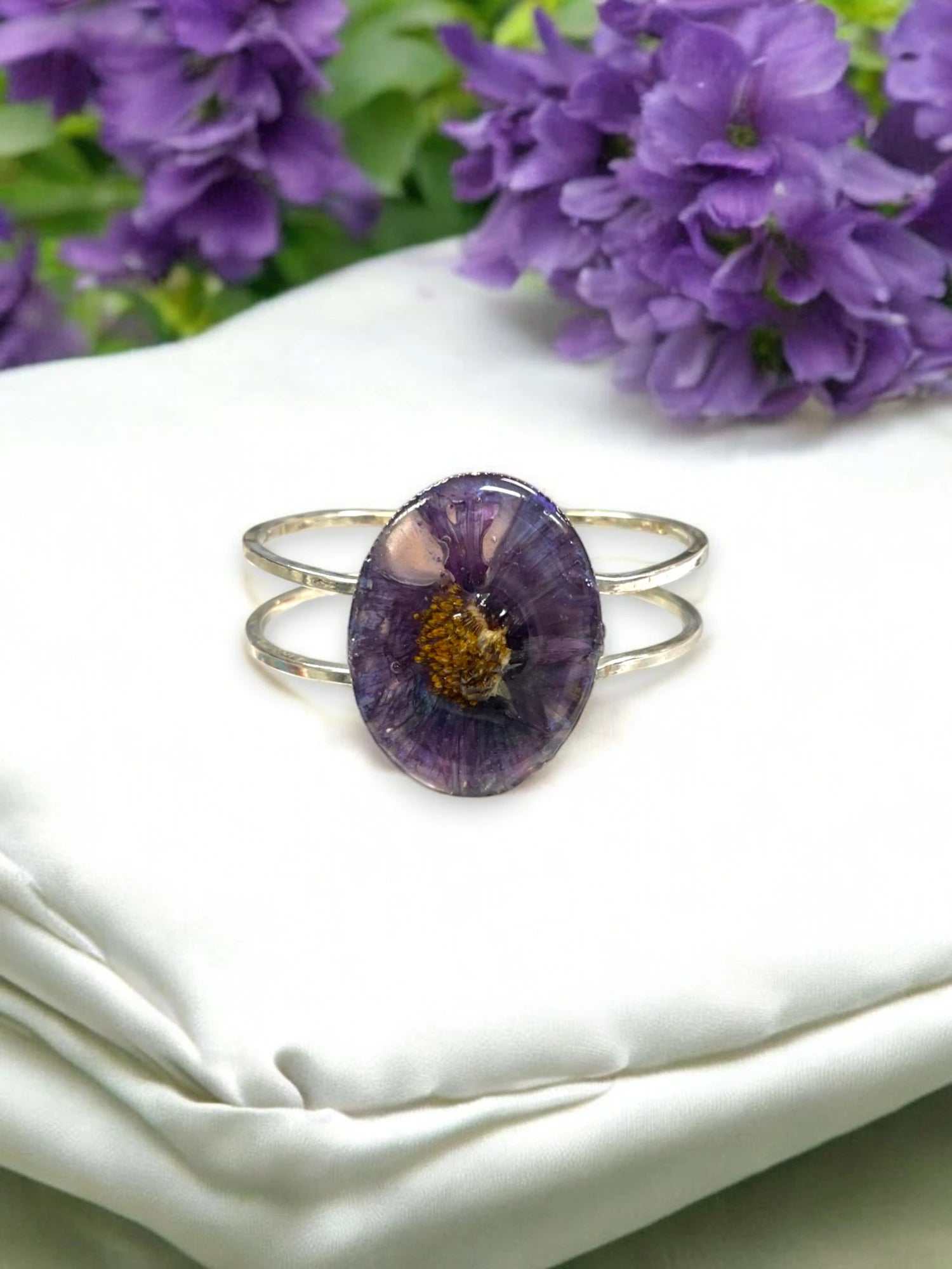 Oval Pressed Flower Cuff Bracelet, Resin Bracelet, Queen Anne's Lace, Cosmos, Botanical Jewelry