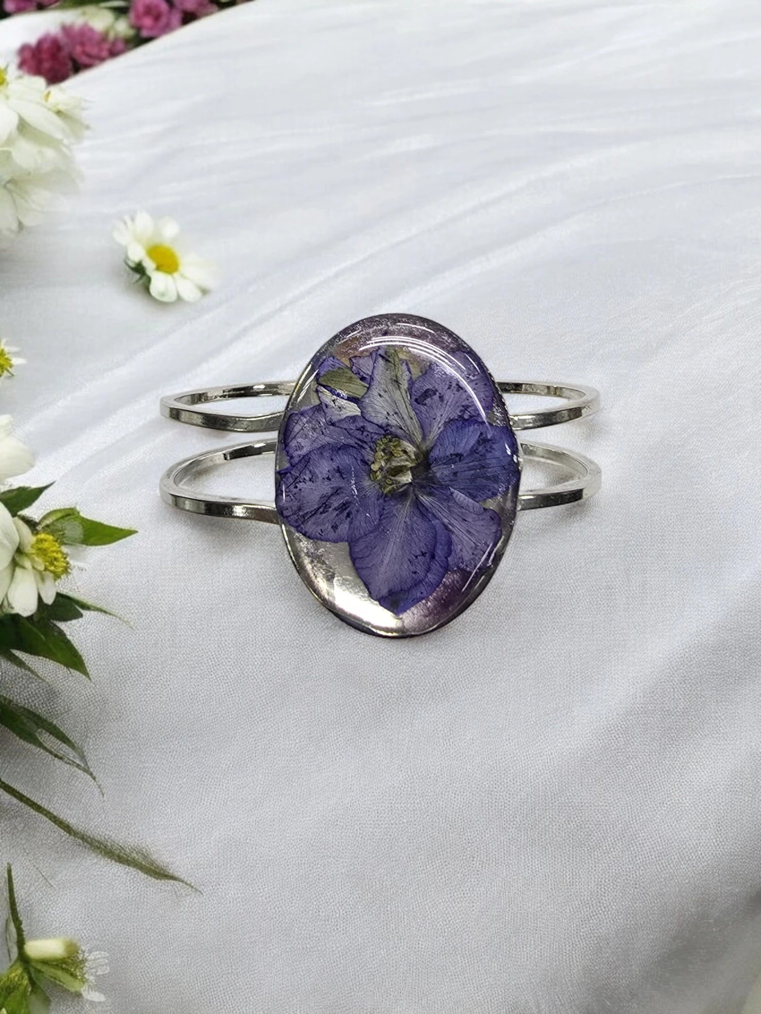 Oval Pressed Flower Cuff Bracelet, Resin Bracelet, Queen Anne's Lace, Cosmos, Botanical Jewelry