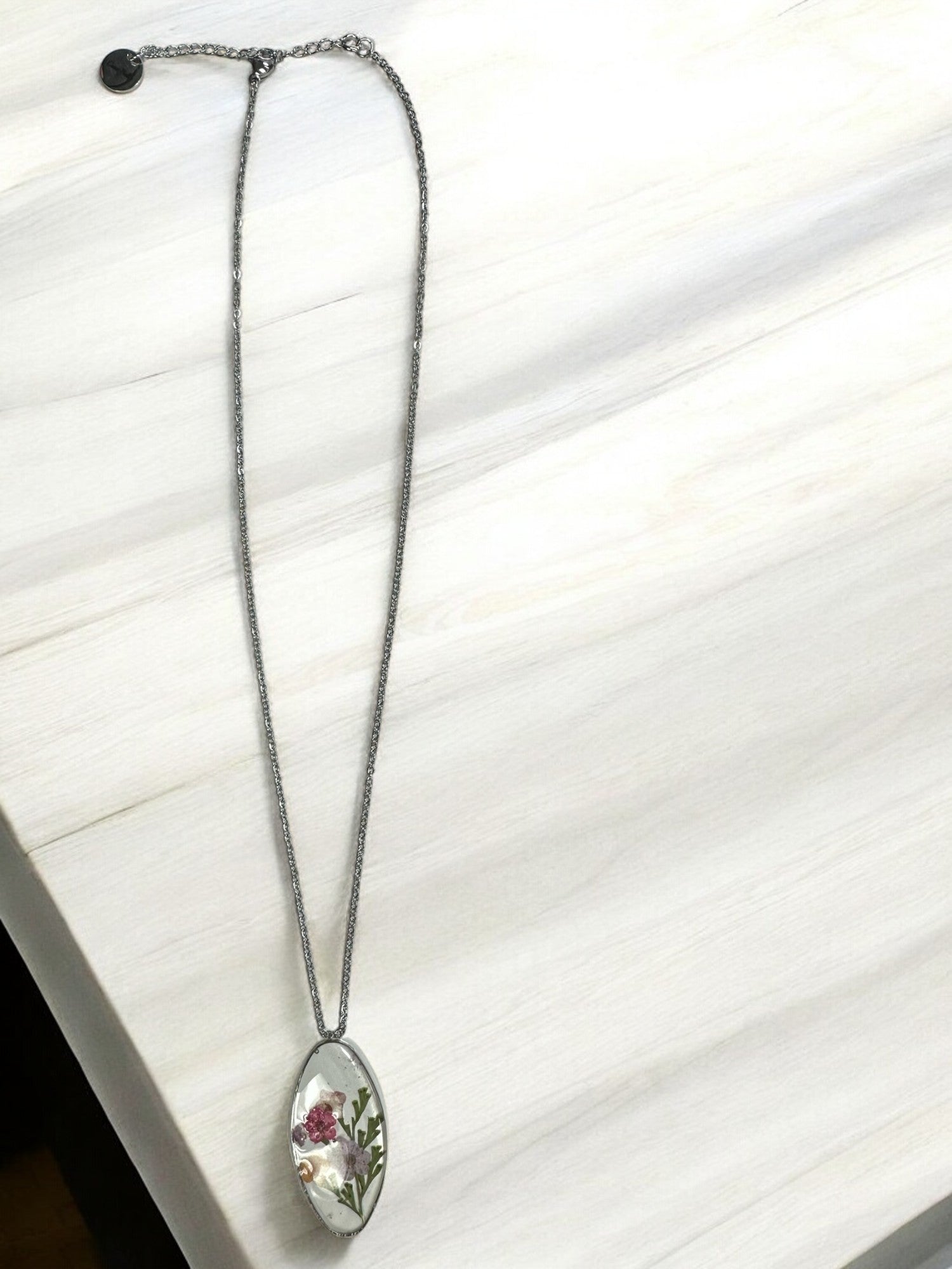 Unique Oval Floating Flower Necklace