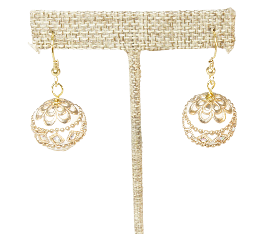 Gold and White Elegant Beaded Jewelry Set