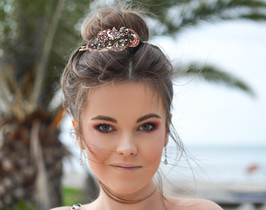 Sparkling Peacock Crystal Hair Claw - Versatile Hair Accessory