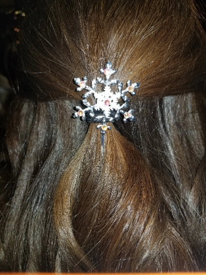 Sparkling Snowflake Hairpin - Winter Wonderland Hair Accessory