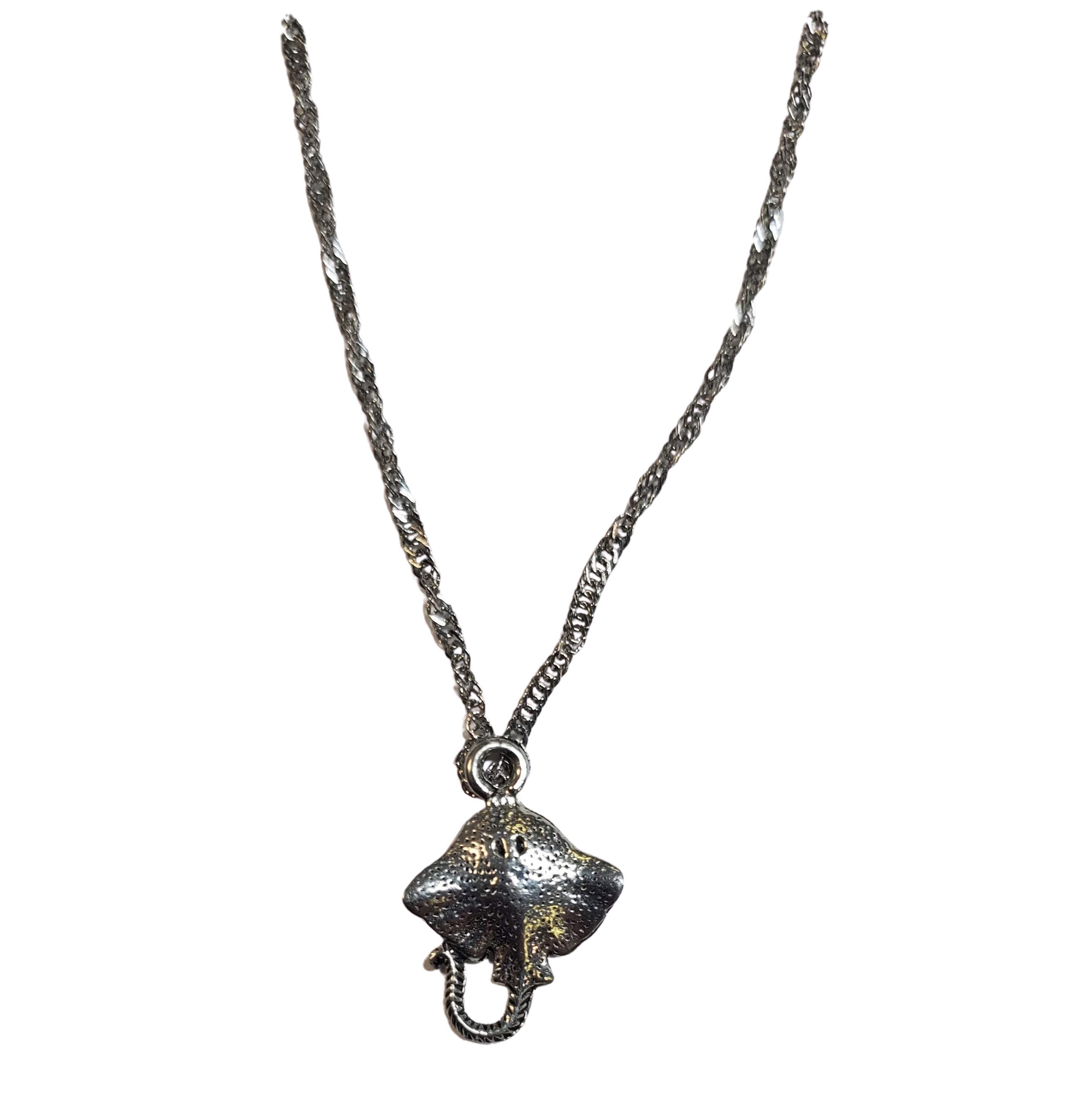 Dive into Paradise: Sting Ray Charm Necklace (Stainless Steel, Gift Box)