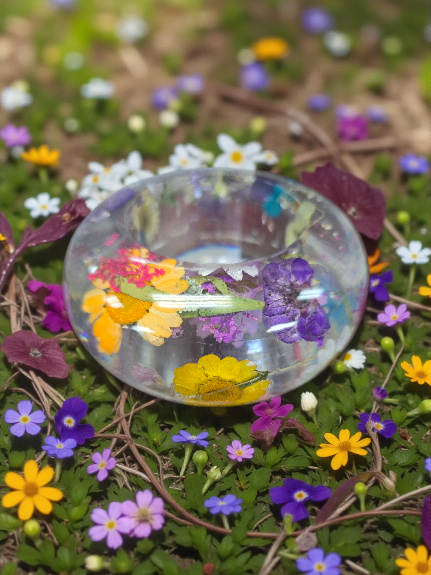 The Everlasting Meadow: Hand-Cast Real Flower Resin Bowls