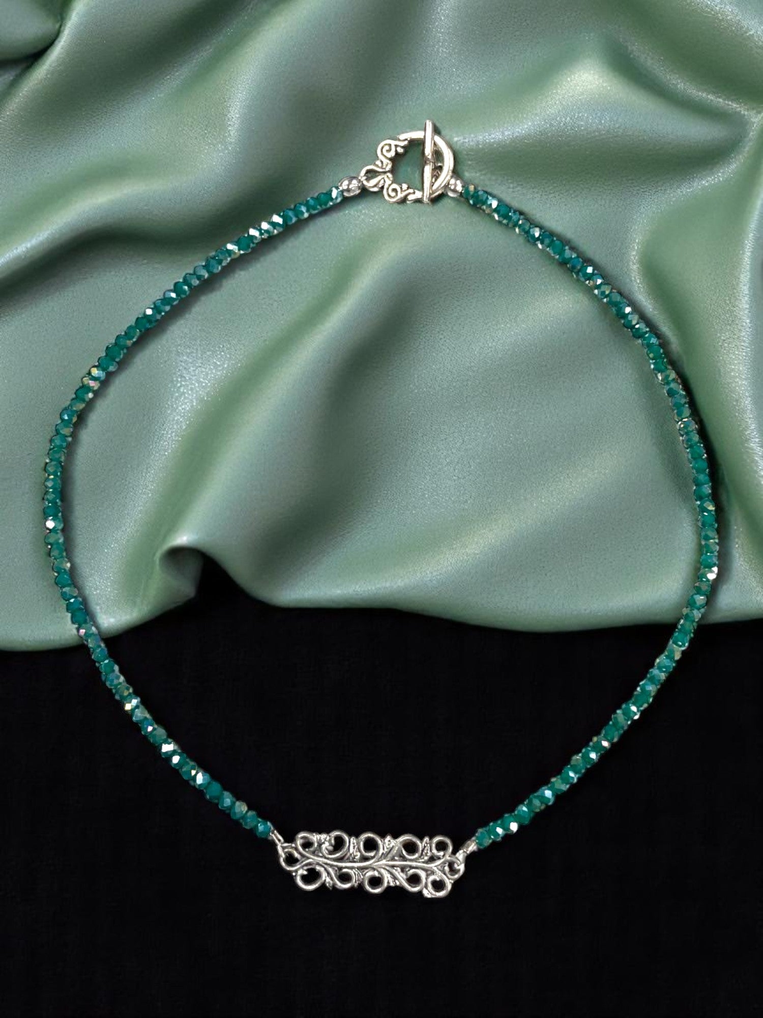 Filigree Beaded Necklace | Peacock Green & Dusty Purple