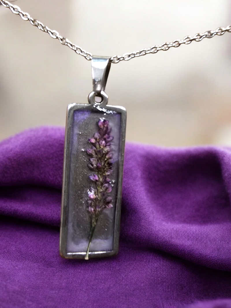 Lavender Pressed Flower Necklace | Delicate and Aromatic