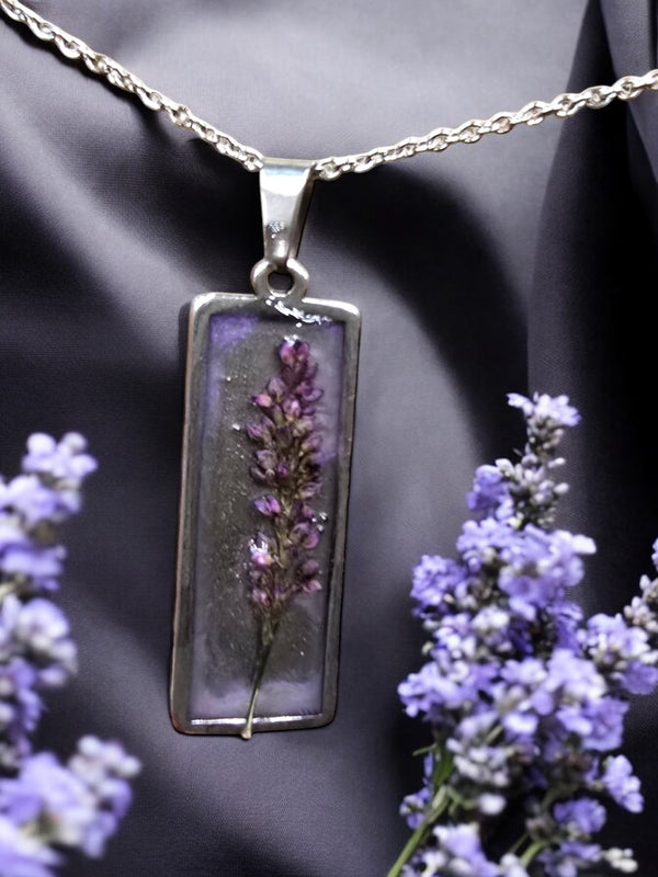 Lavender Pressed Flower Necklace | Delicate and Aromatic