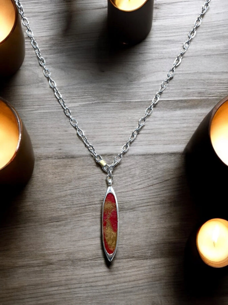 Red and Gold Mixed Resin Ellipse Pendant Necklace