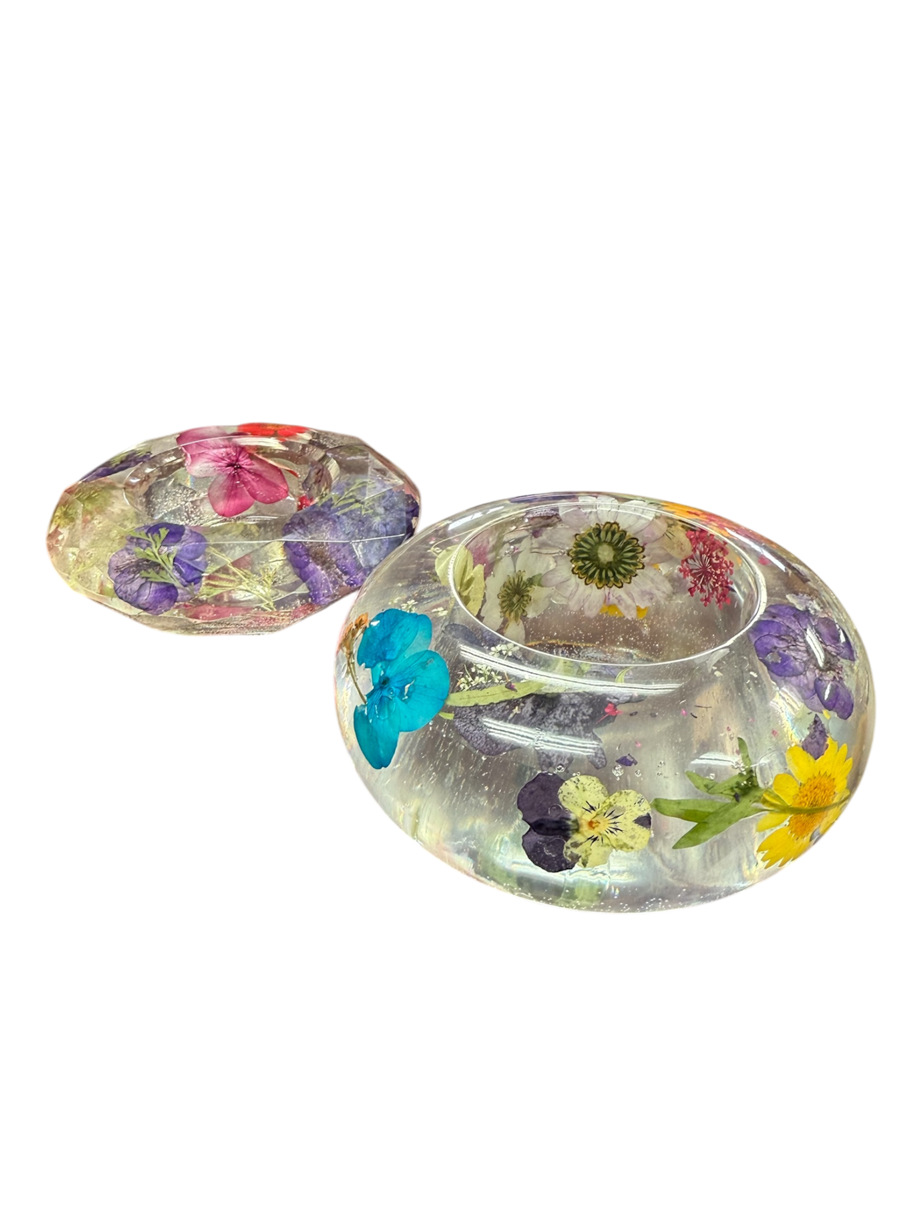 The Everlasting Meadow: Hand-Cast Real Flower Resin Bowls