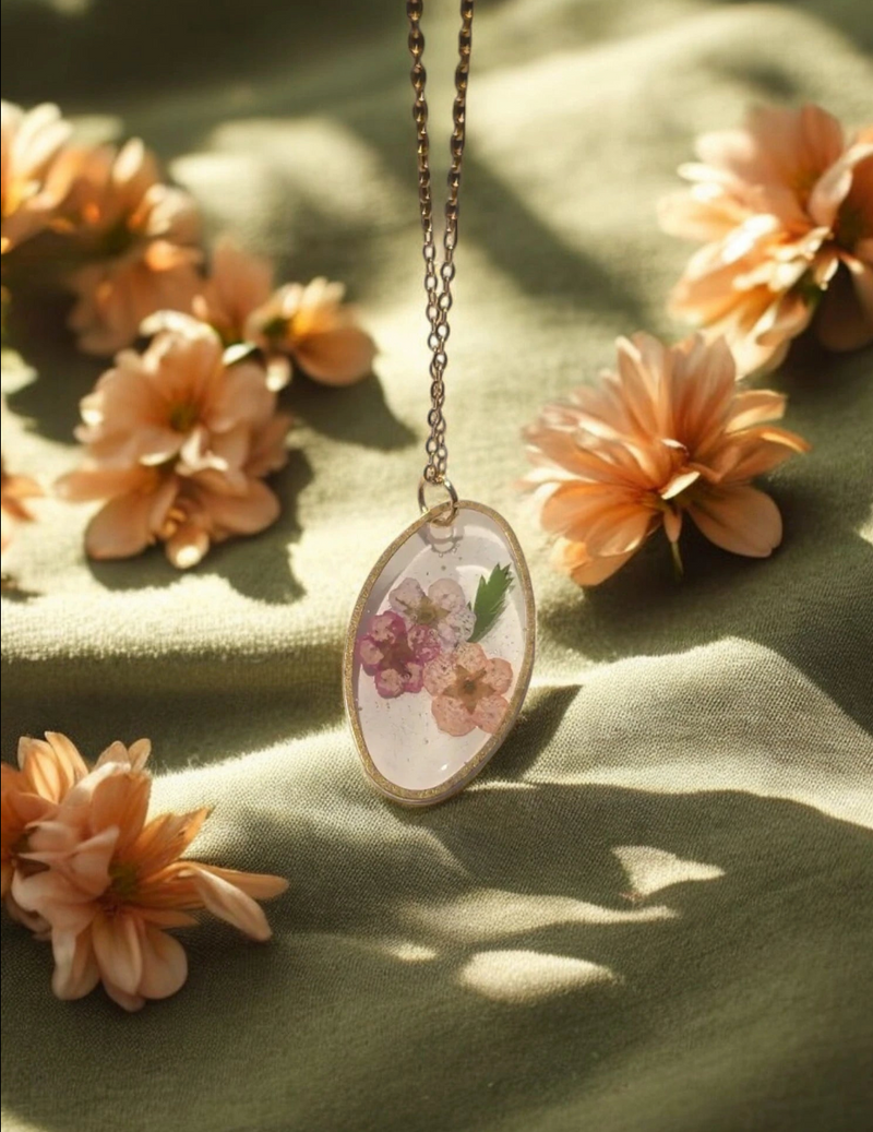 Unique Oval Floating Flower Necklace