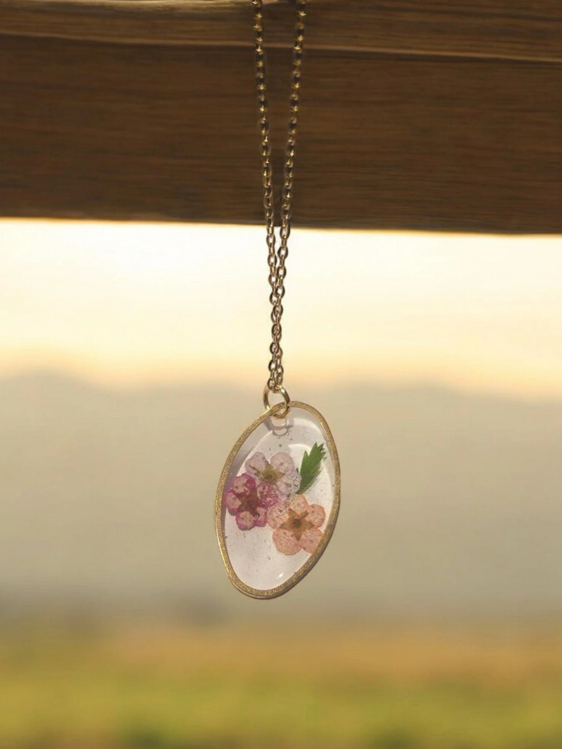 Unique Oval Floating Flower Necklace