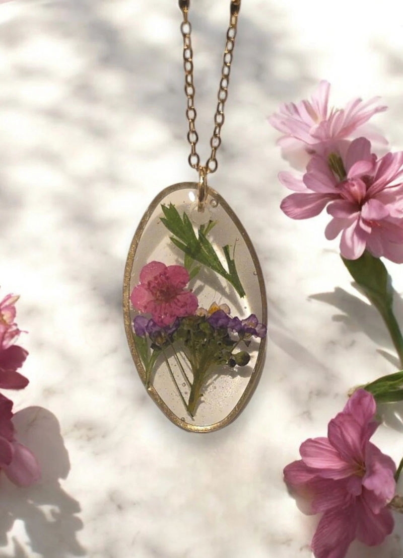 Unique Oval Floating Flower Necklace
