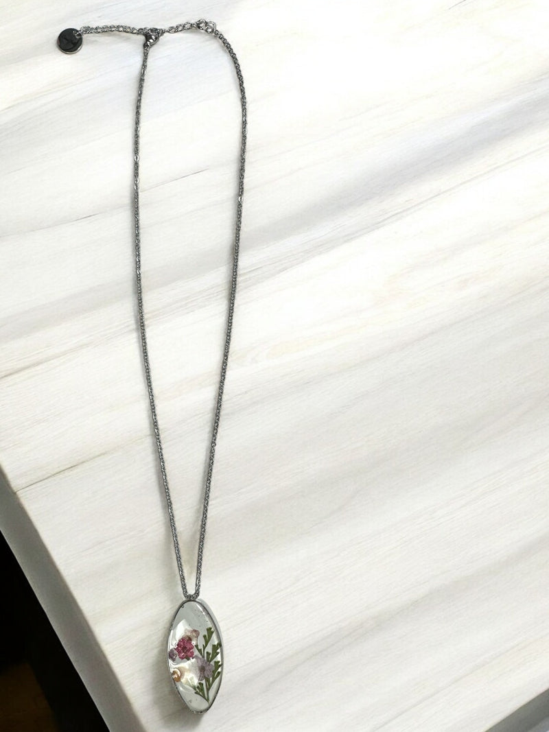 Unique Oval Floating Flower Necklace