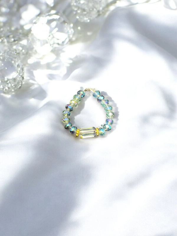 Beaded Stretch Rings with Rectangle Charms: Elegant & Minimalist Handmade Jewelry