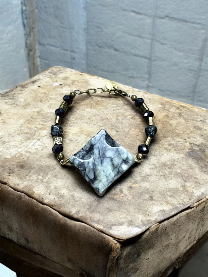 Web Agate Bracelet, Black Crystal & Gold Chain, Gemstone Jewelry