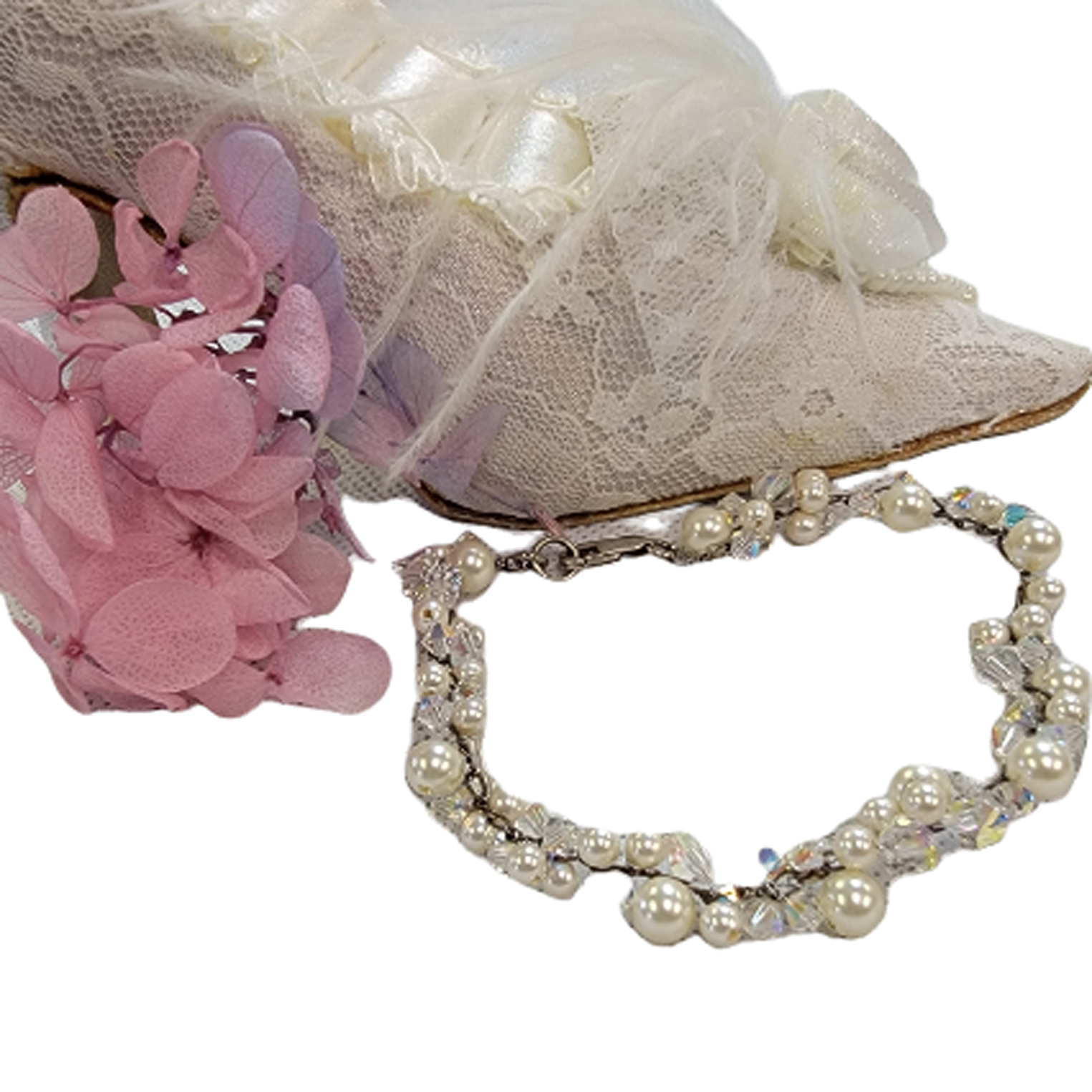 Delicate Elegance: Pearl & Crystal Bridal Bracelet (Gift Boxed)