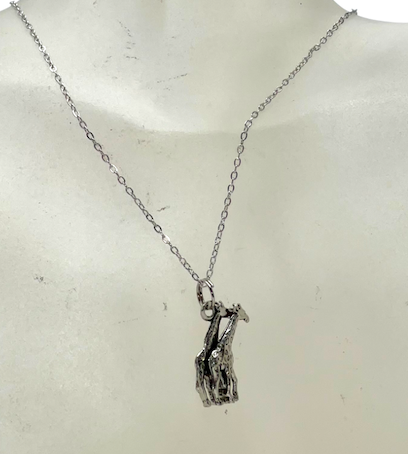 Pewter Giraffe Jewelry: A Symbol of Grace and Elegance