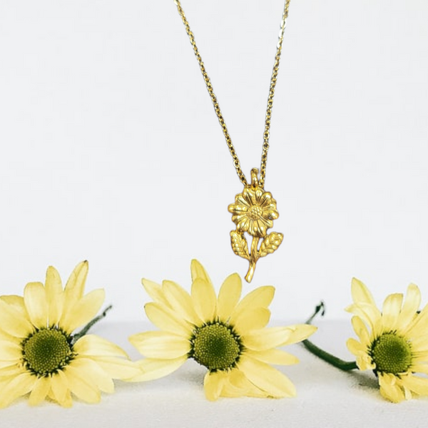 Gold Daisy Flower Pendant Charm Necklace