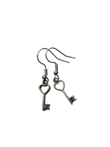 Pewter Heart Key Necklace and Earring Set: A Charming and Meaningful Gift