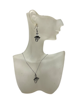 Pewter Stingray Necklace and Earring Set: The Perfect Gift for the Ocean Lover in Your Life